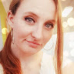 Meet your Posher, Caitlin